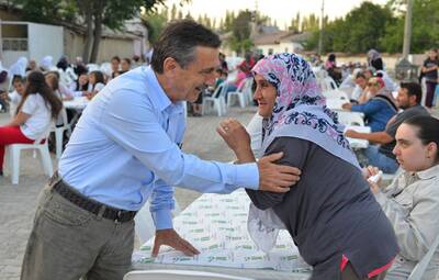 TEPEBAŞI'NDAN 3 MAHALLEDE İFTAR